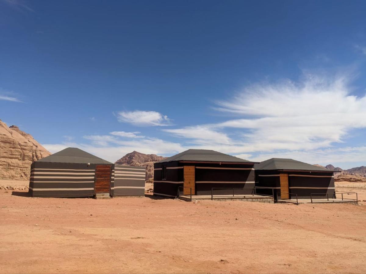 ワディ ・ラム Beduin Star Trail Camp Bed & Breakfast エクステリア 写真